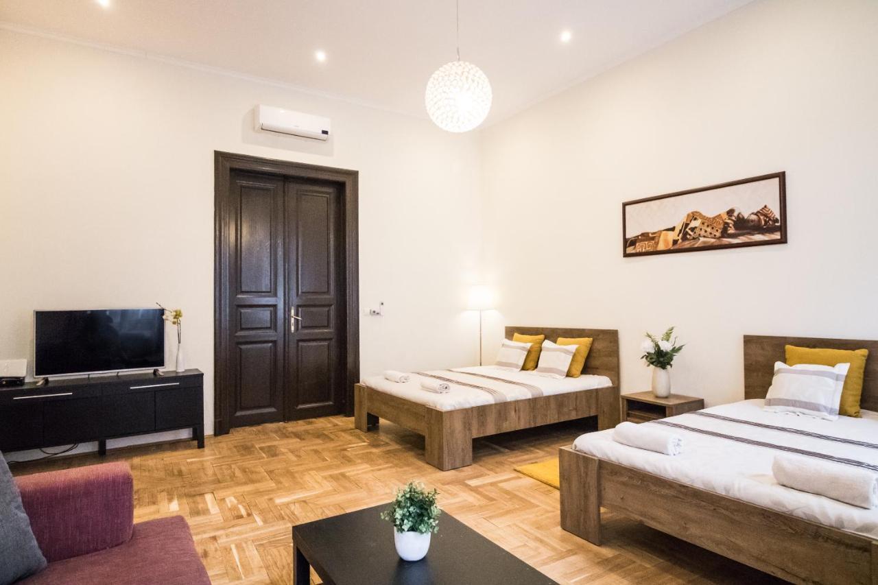 Real Apartments Klauzal Budapest Bagian luar foto
