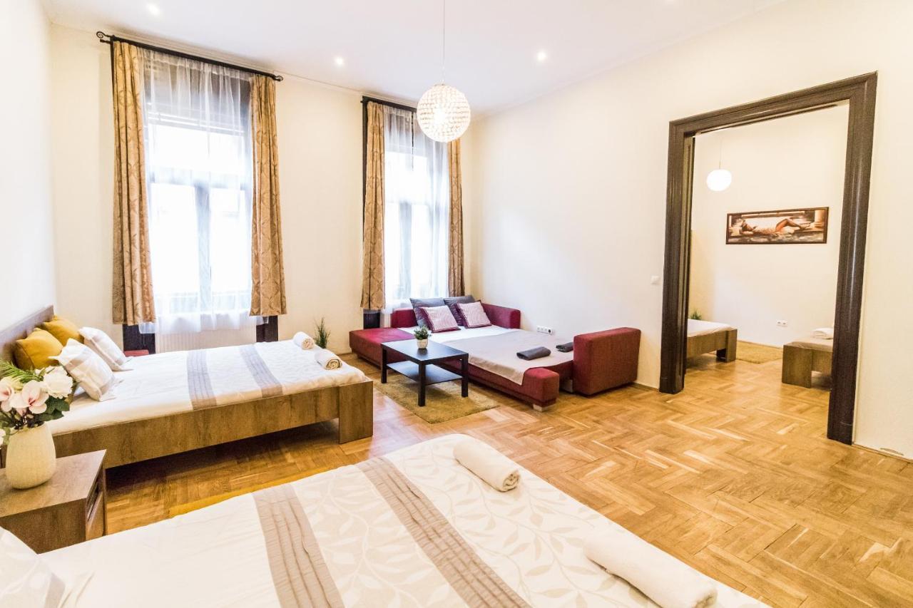 Real Apartments Klauzal Budapest Bagian luar foto