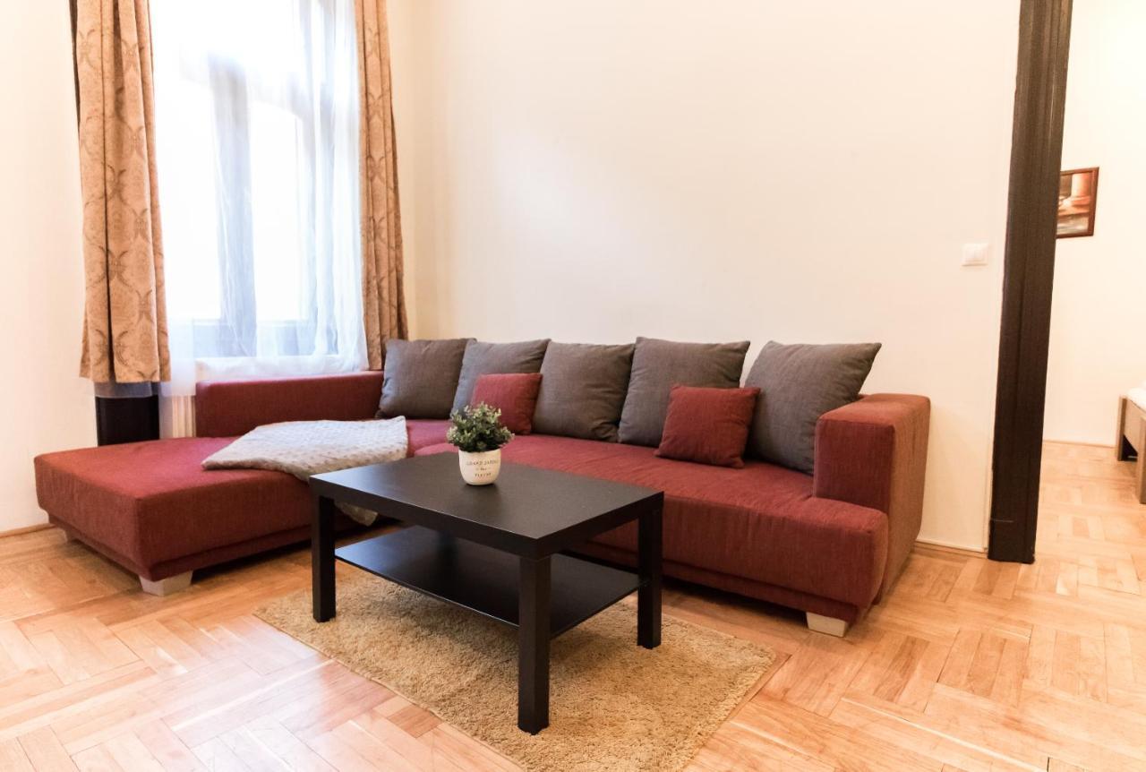 Real Apartments Klauzal Budapest Bagian luar foto