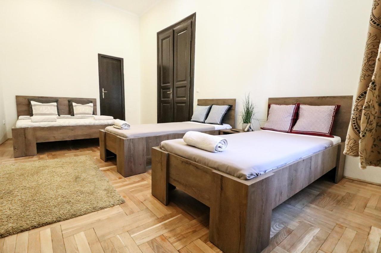 Real Apartments Klauzal Budapest Bagian luar foto